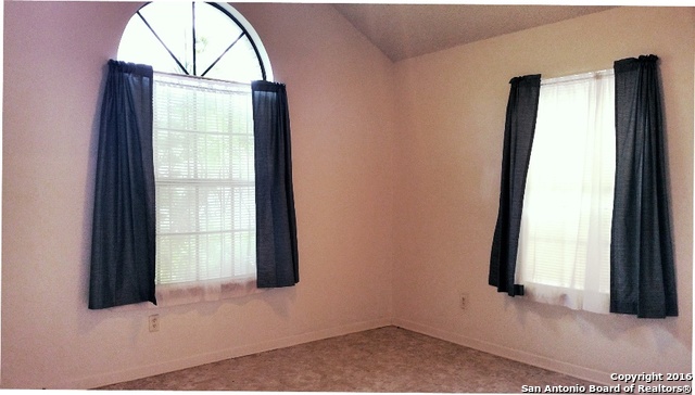 2211 Vera Cruz San Antonio TX 78207
