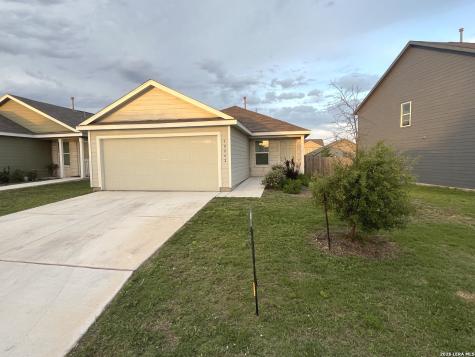 10042 Kersey Mill San Antonio TX 78224