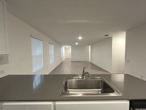 10042 Kersey Mill San Antonio TX 78224