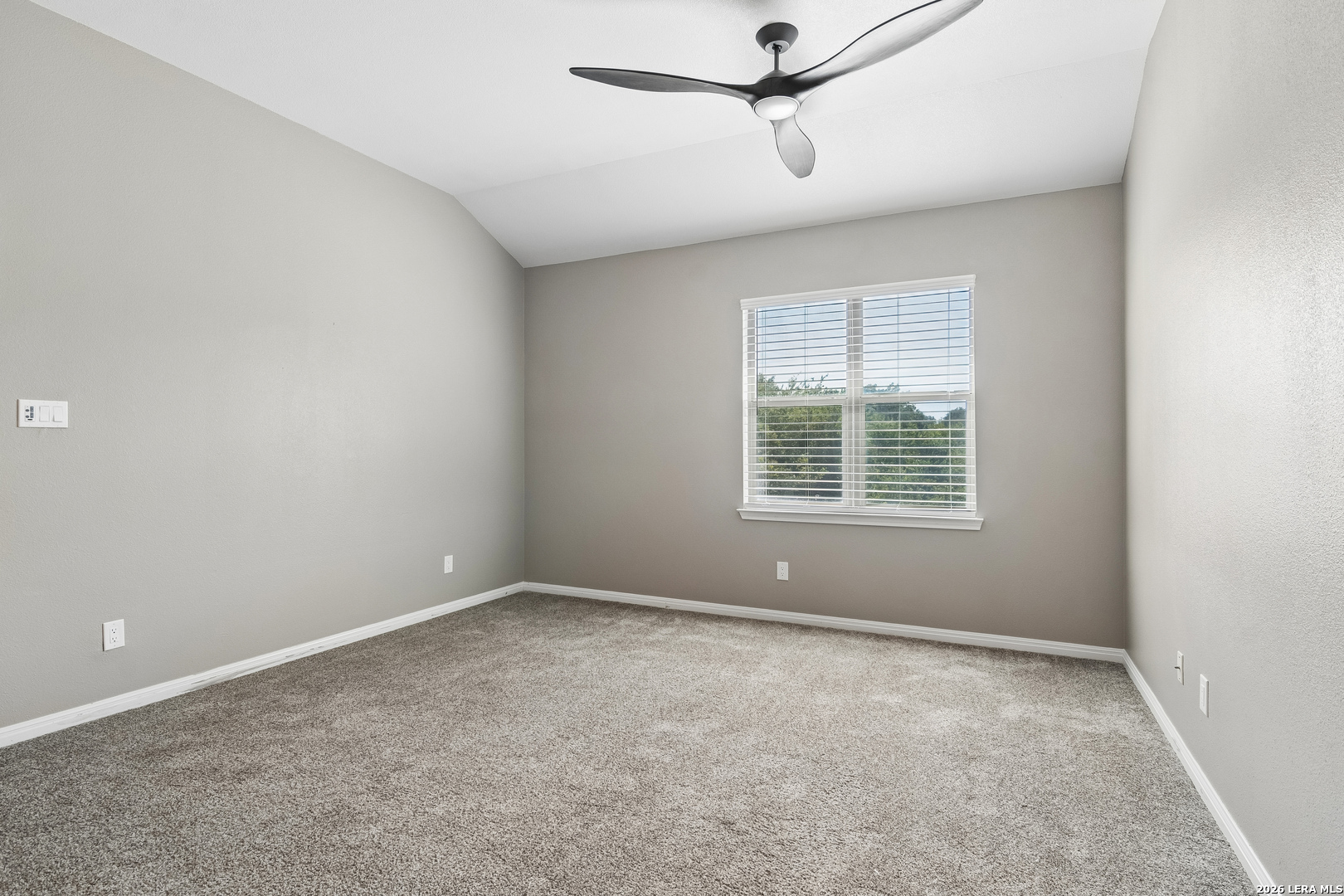 509 Dukeway Universal City TX 78148