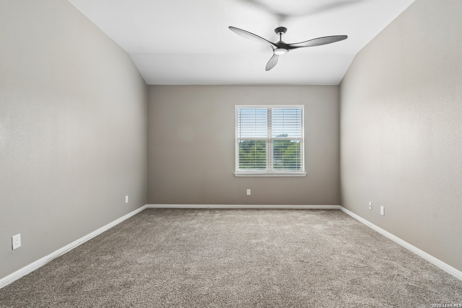 509 Dukeway Universal City TX 78148
