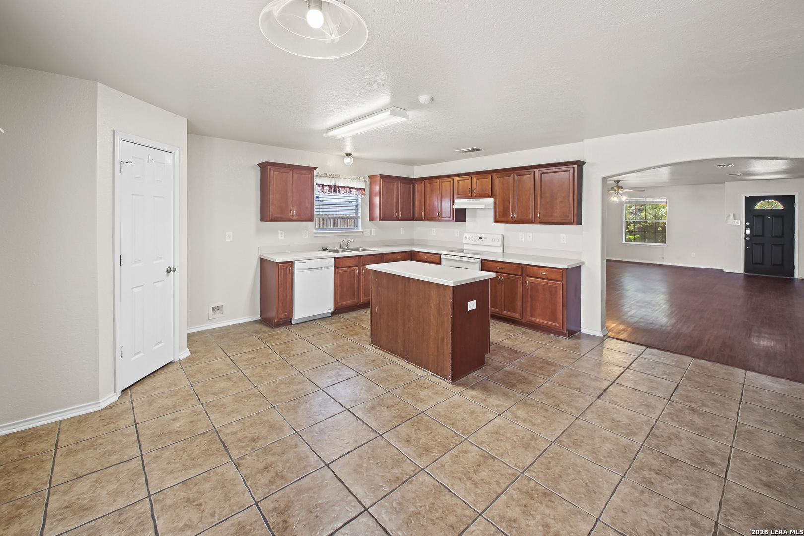 2127 Red Rock Crossing San Antonio TX 78245