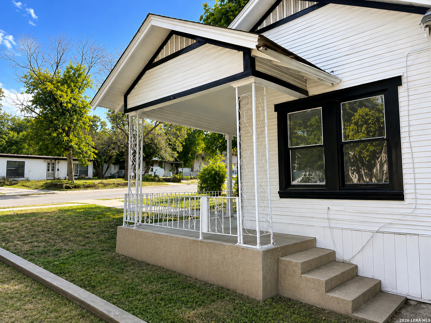 1319 Leal San Antonio TX 78207