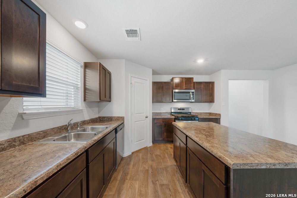 5720 Brook Prairie San Antonio TX 78244
