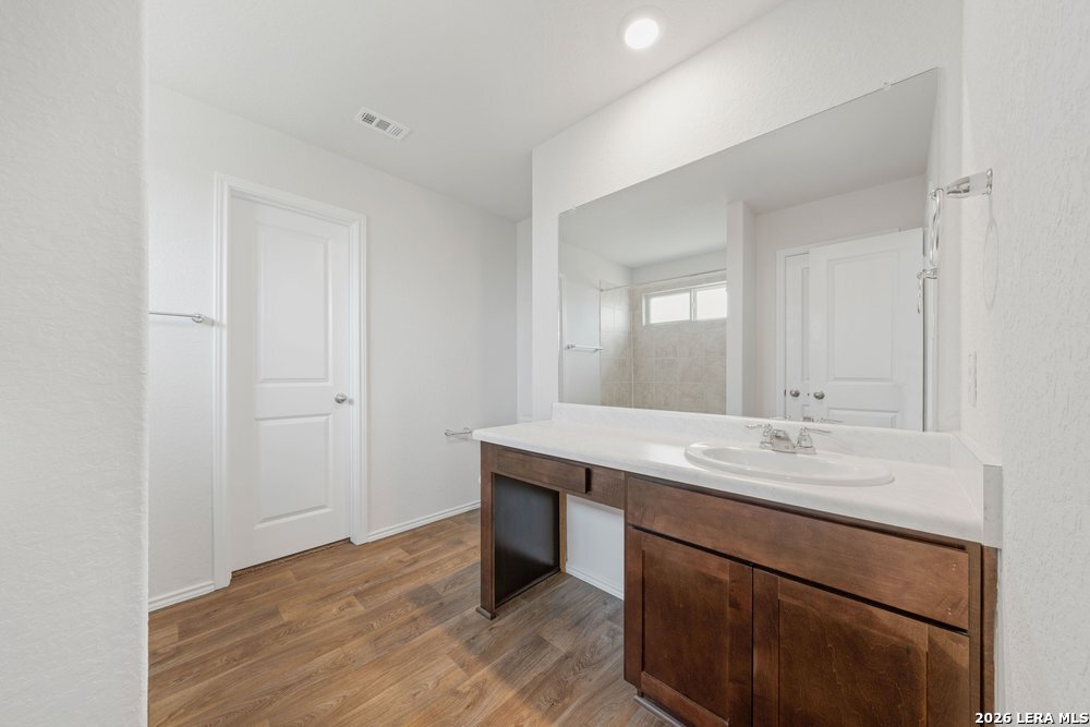 5720 Brook Prairie San Antonio TX 78244