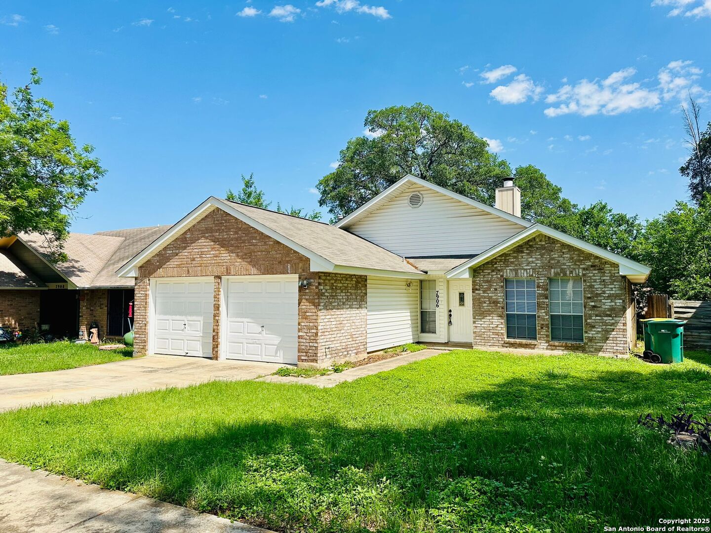 7906 Forest Ranch Live Oak TX 78233