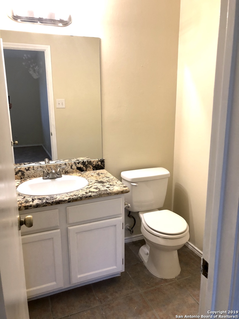 7906 Forest Ranch Live Oak TX 78233