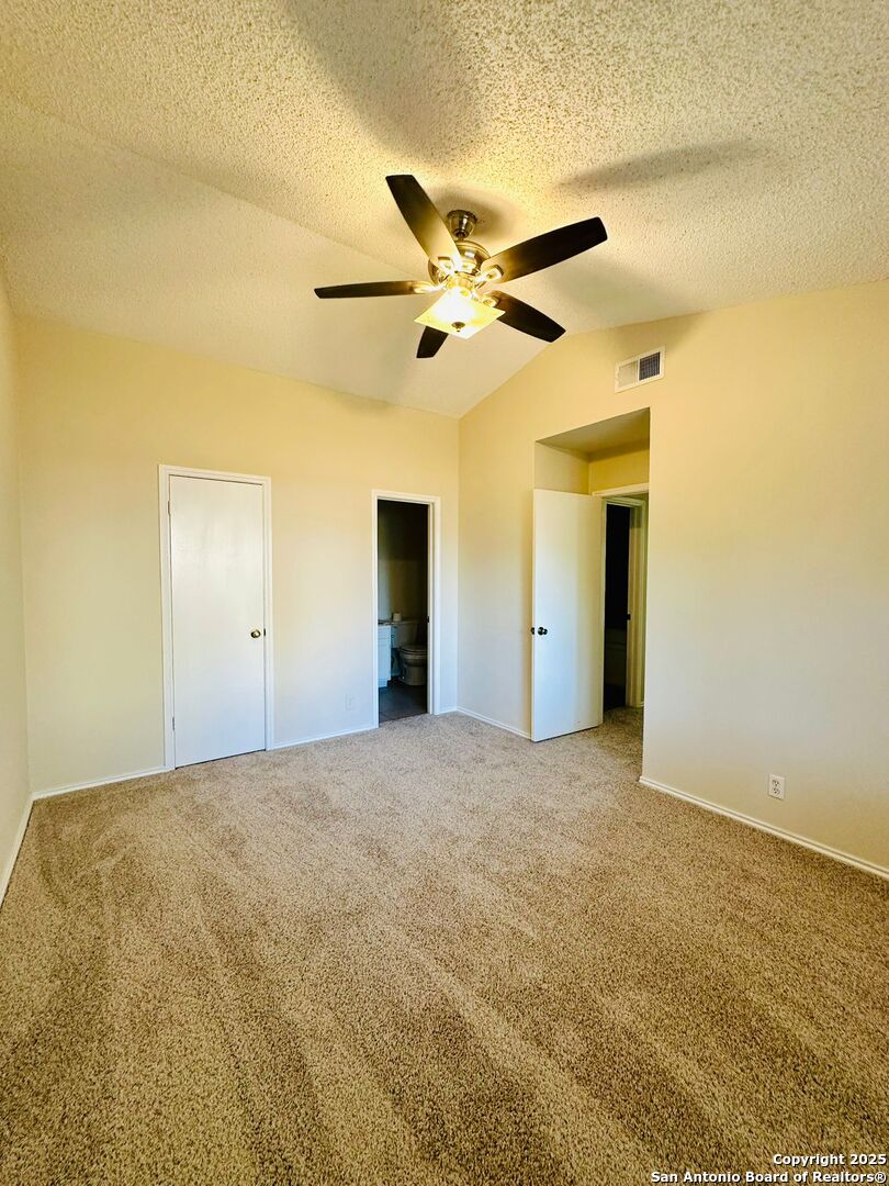 7906 Forest Ranch Live Oak TX 78233