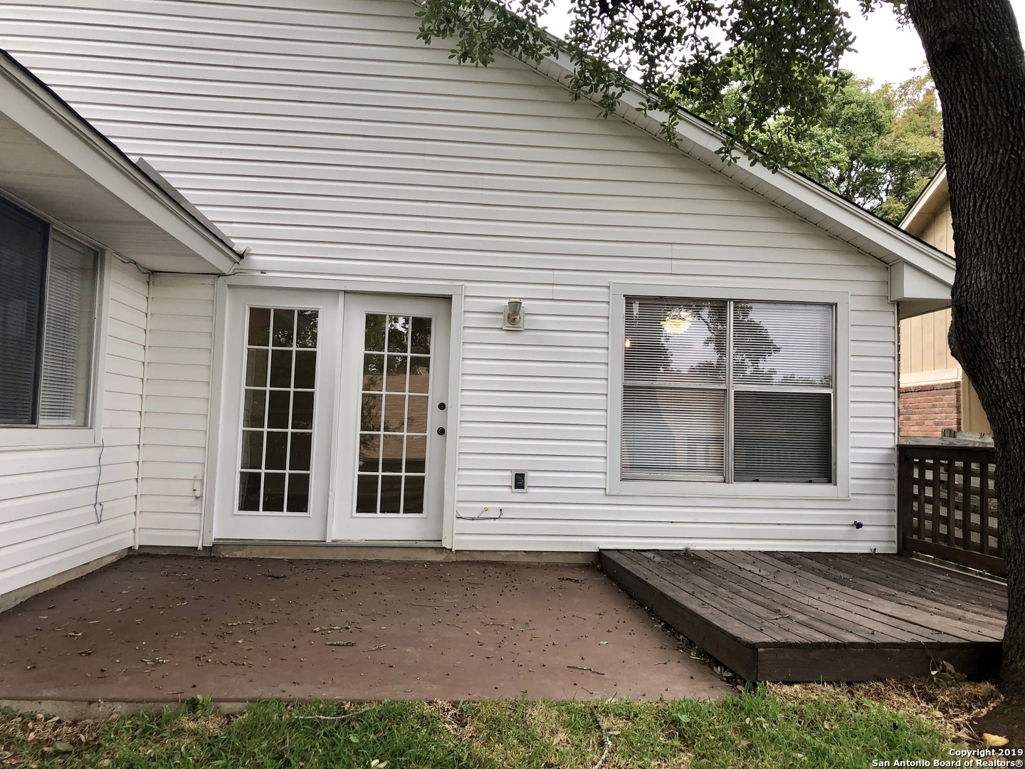 7906 Forest Ranch Live Oak TX 78233