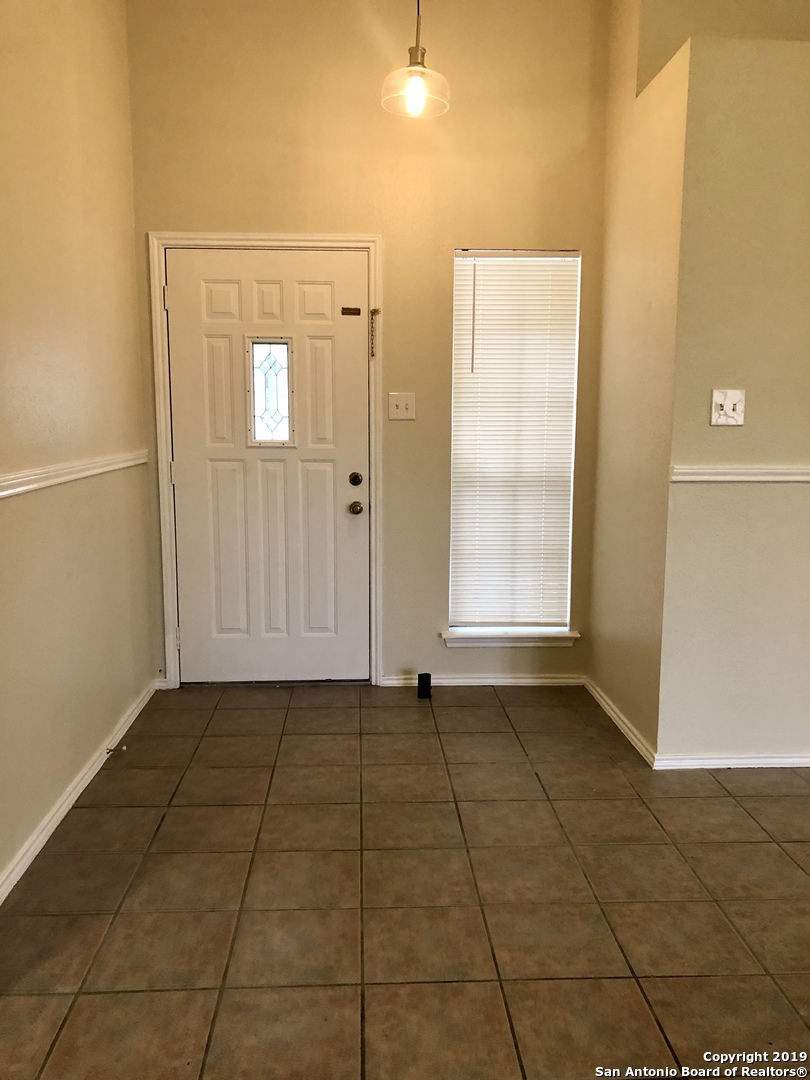 7906 Forest Ranch Live Oak TX 78233