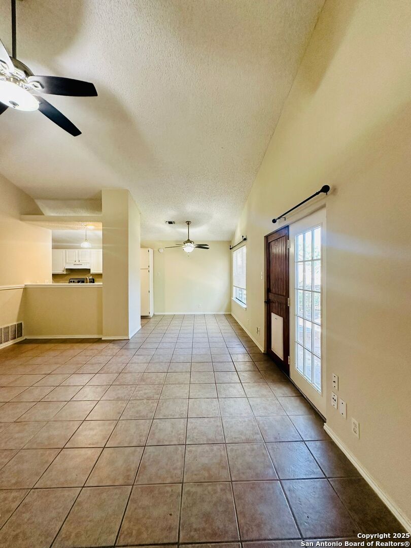 7906 Forest Ranch Live Oak TX 78233