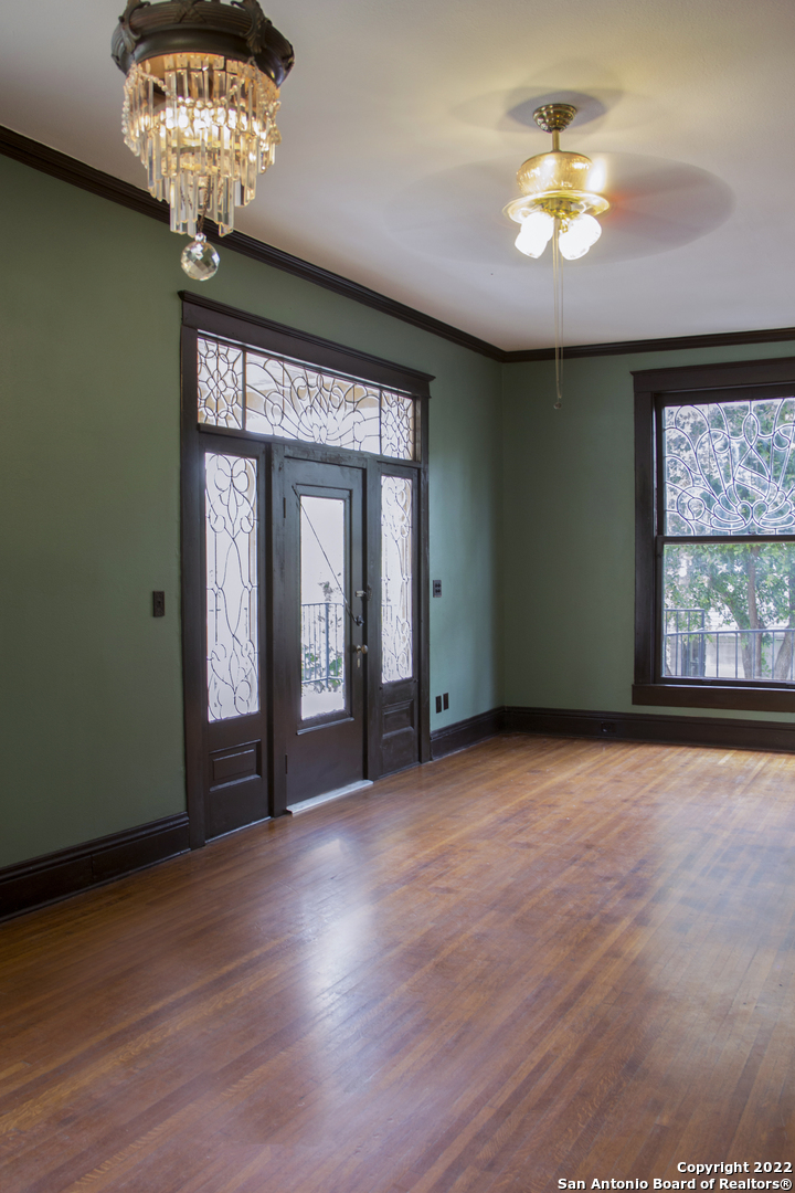 423 W Craig Place San Antonio TX 78212