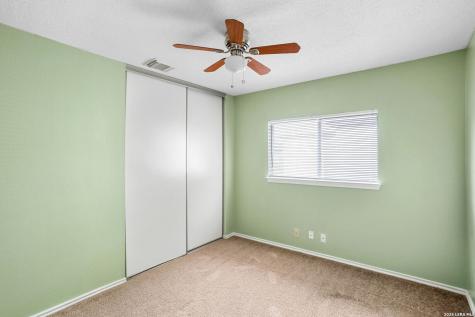 5011 Kenton Trace San Antonio TX 78240