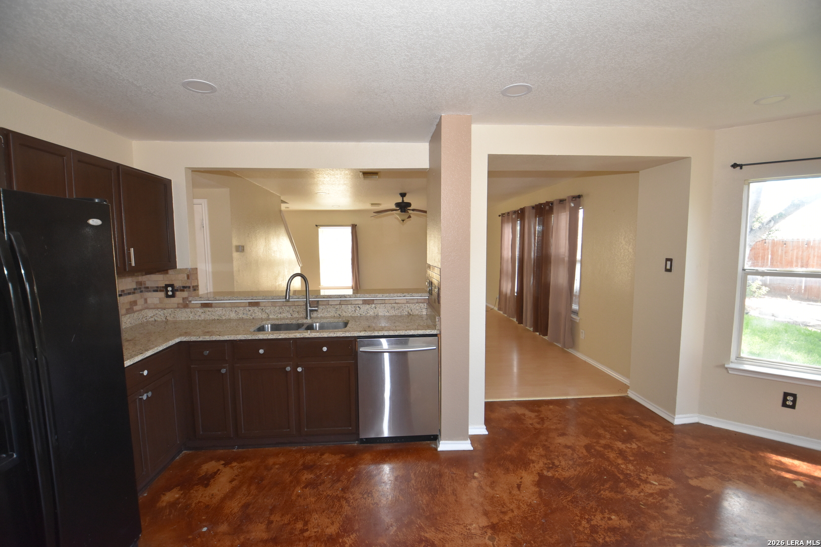 83 Viking Oak San Antonio TX 78247