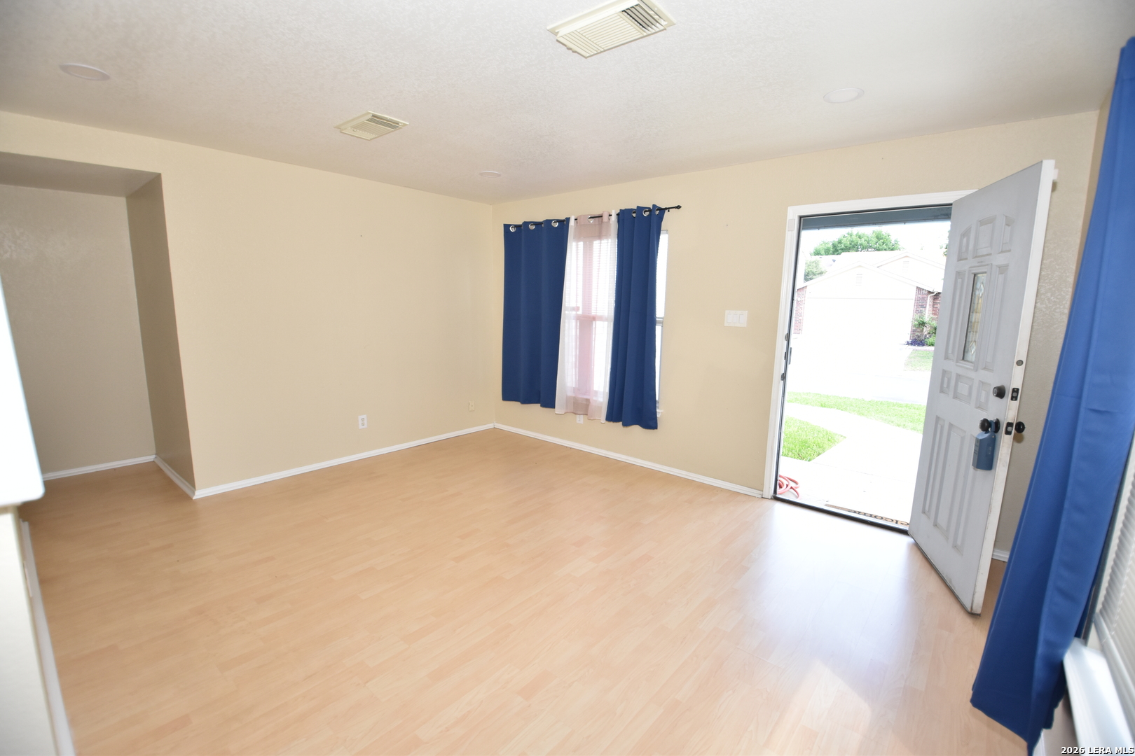83 Viking Oak San Antonio TX 78247