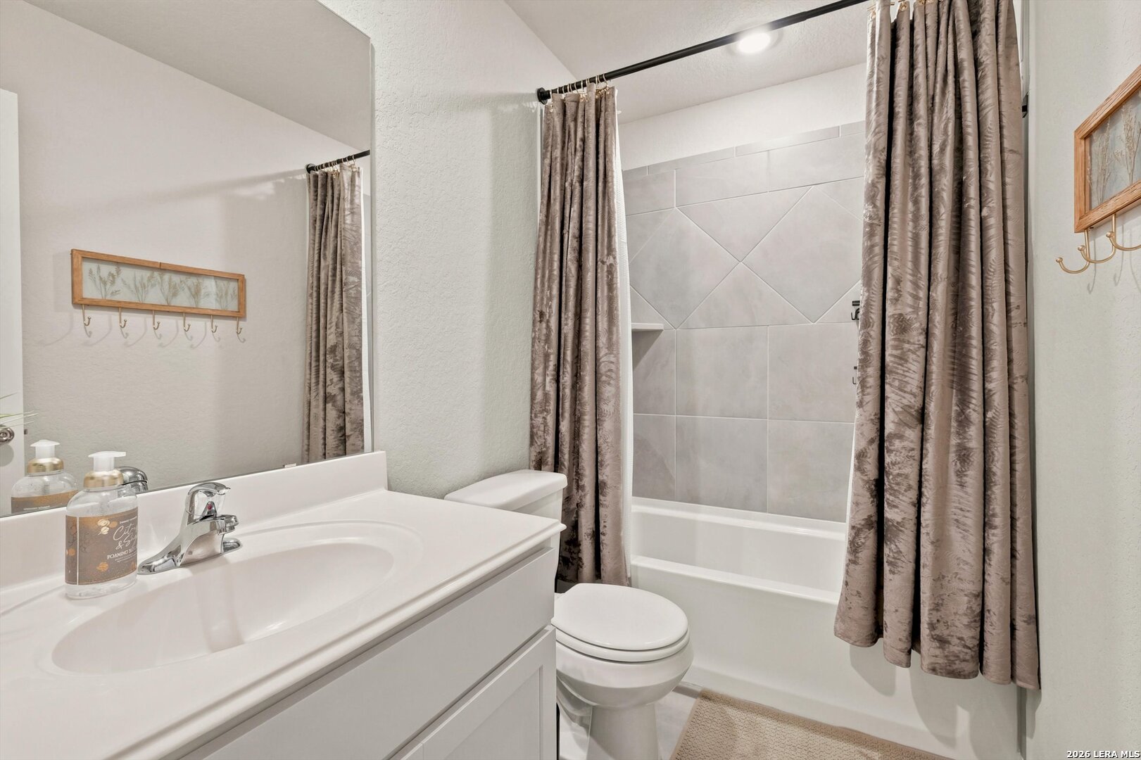 7125 Flint Canyon San Antonio TX 78253