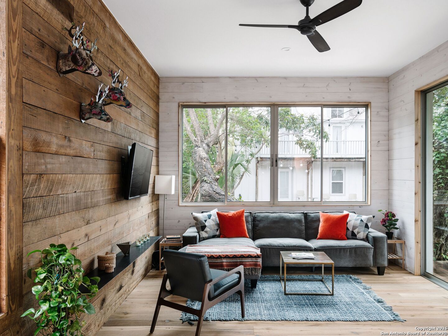 215 Beauregard San Antonio TX 78204