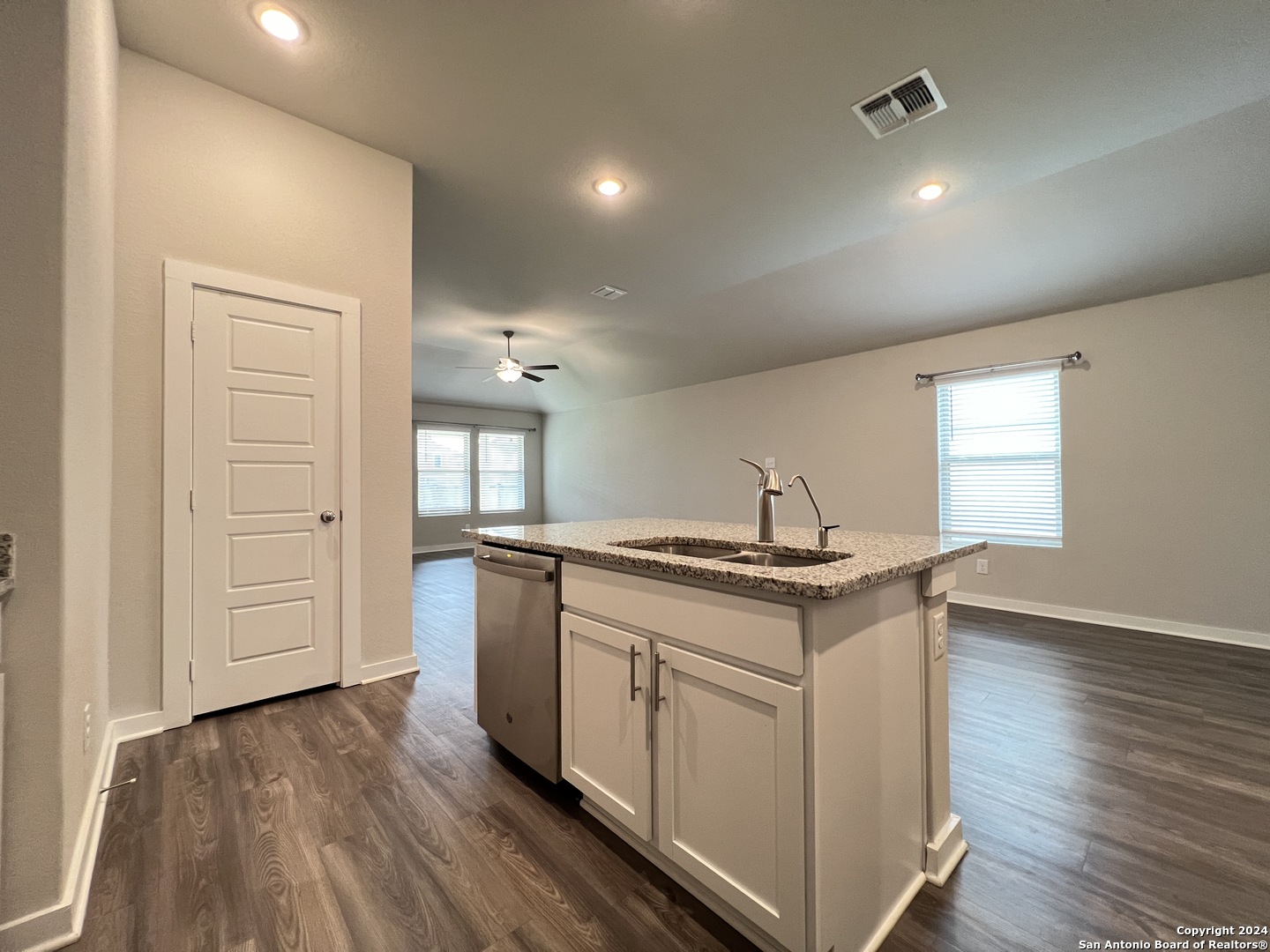 518 Wild Olive Way San Antonio TX 78219