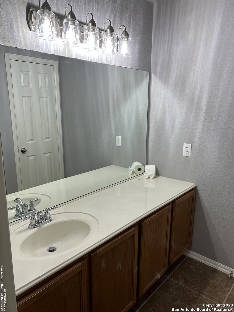 2515 Grayson Way San Antonio TX 78232