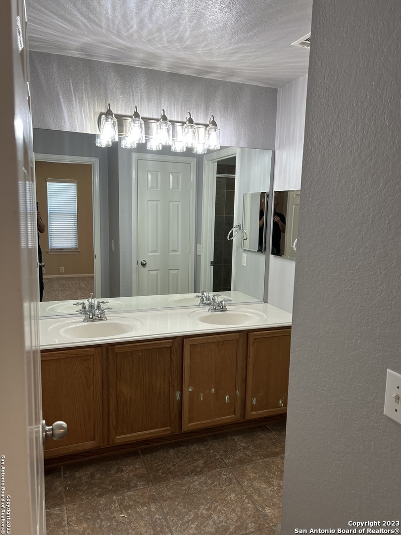 2515 Grayson Way San Antonio TX 78232