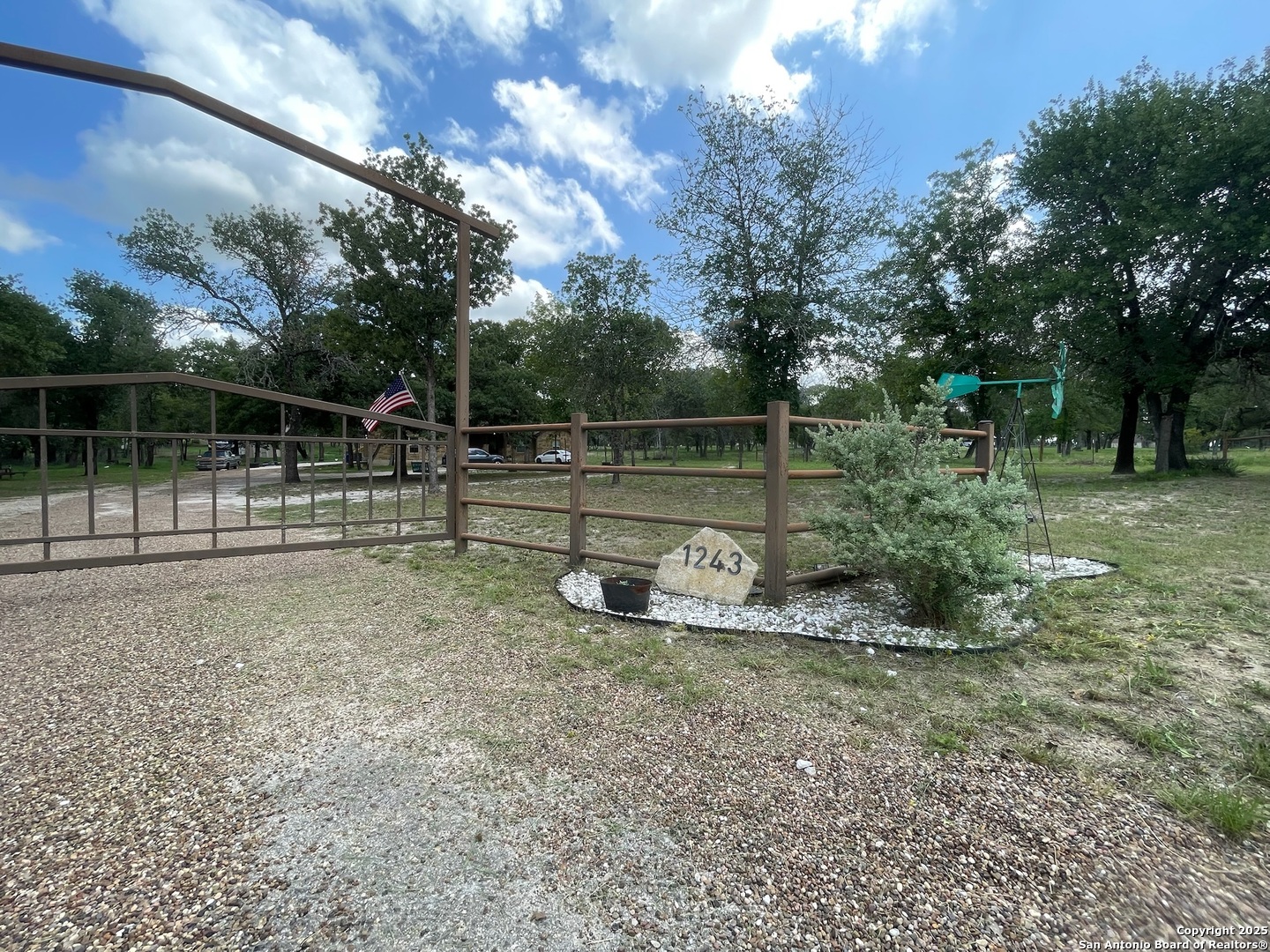 1243 Morning Glory Lane Adkins TX 78101