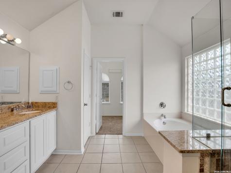21827 Dolomite Drive San Antonio TX 78259
