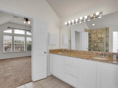 21827 Dolomite Drive San Antonio TX 78259