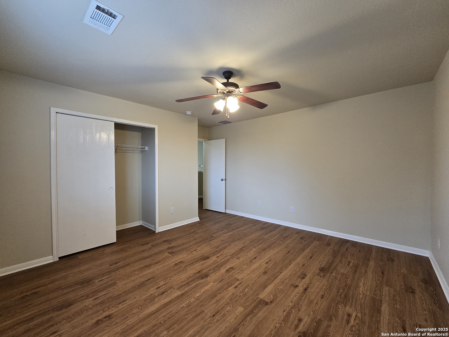 137 Hidden Fawn Cibolo TX 78108