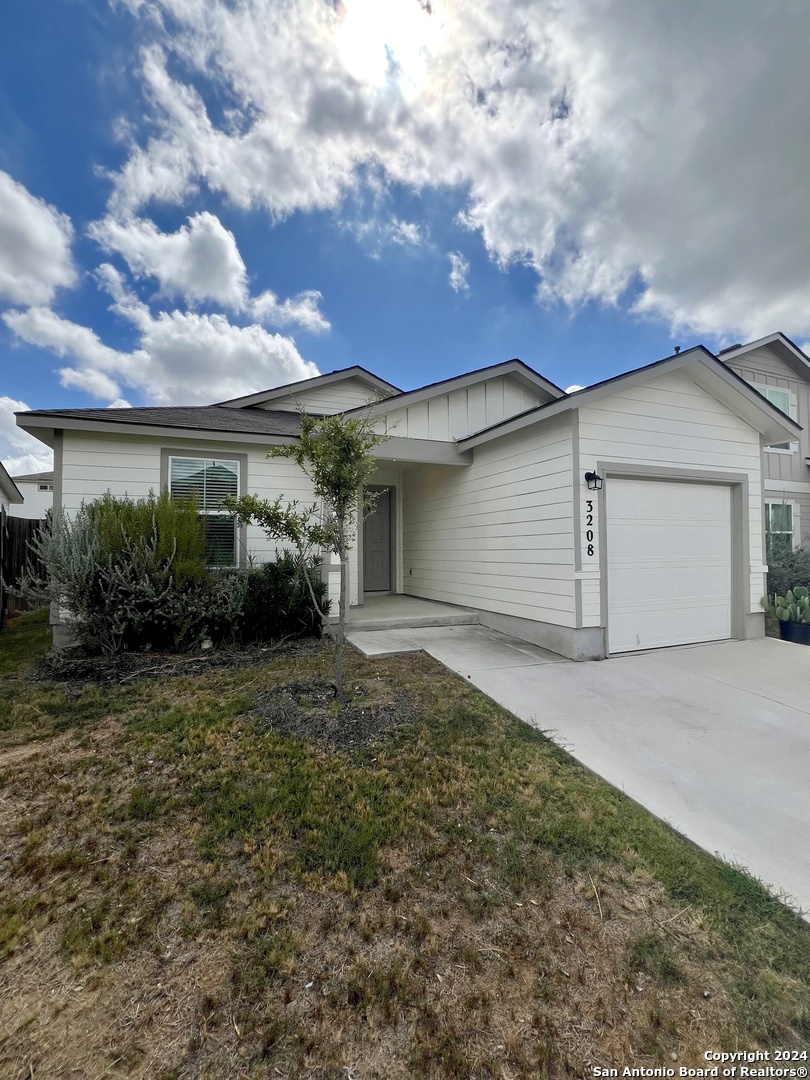3208 Onion Creek San Antonio TX 78245