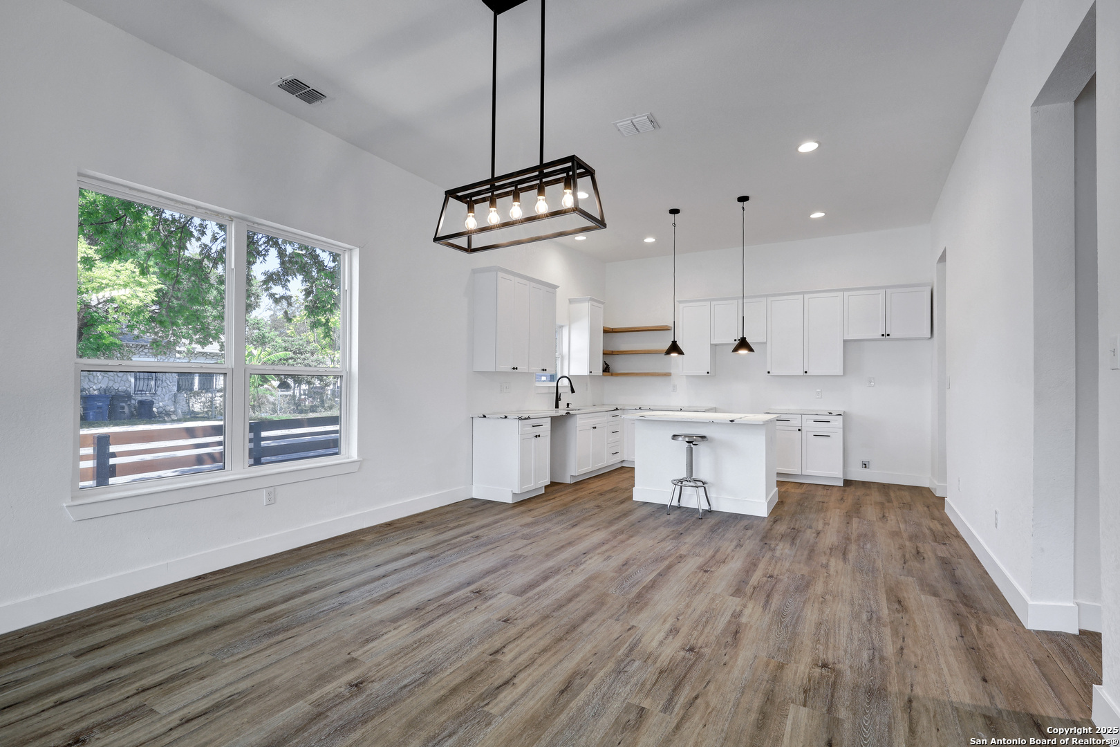 2425 Monterey Street San Antonio TX 78207