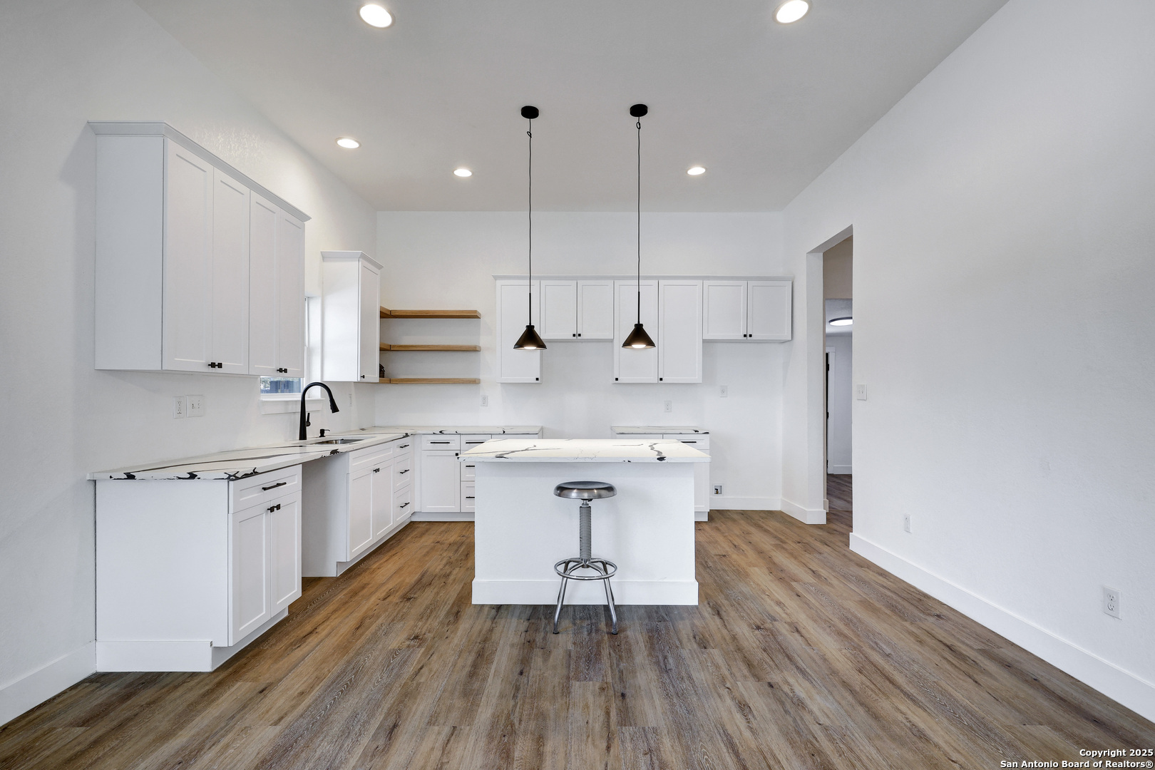 2425 Monterey Street San Antonio TX 78207