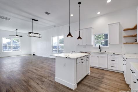 2425 Monterey Street San Antonio TX 78207