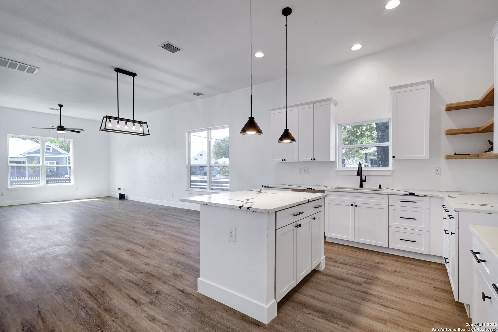 2425 Monterey Street San Antonio TX 78207