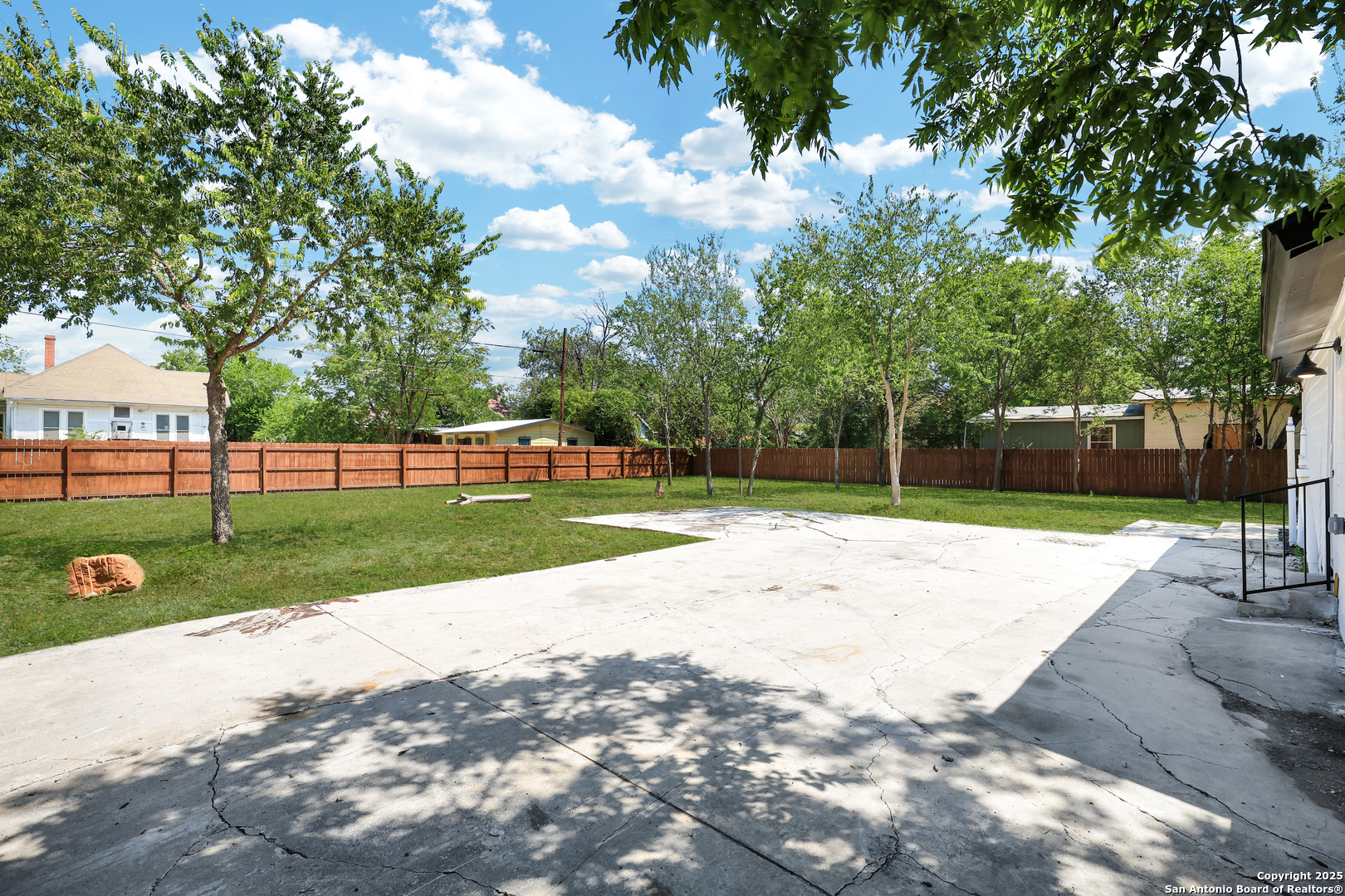 2425 Monterey Street San Antonio TX 78207