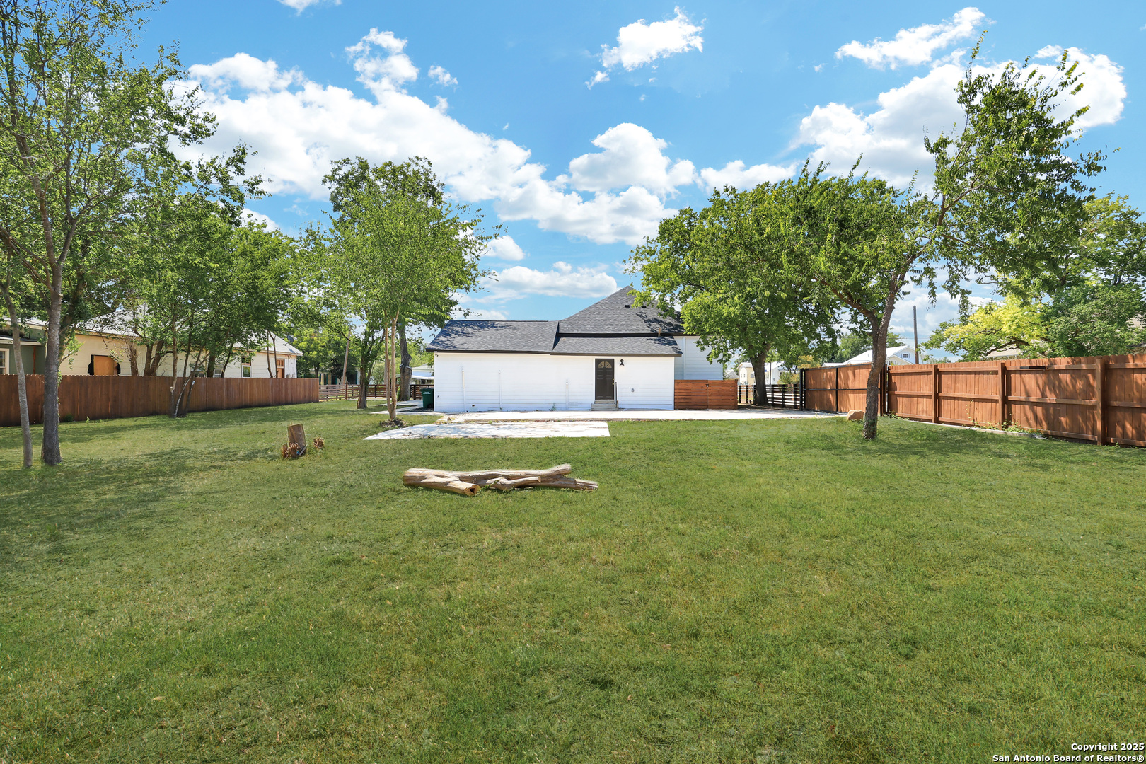 2425 Monterey Street San Antonio TX 78207