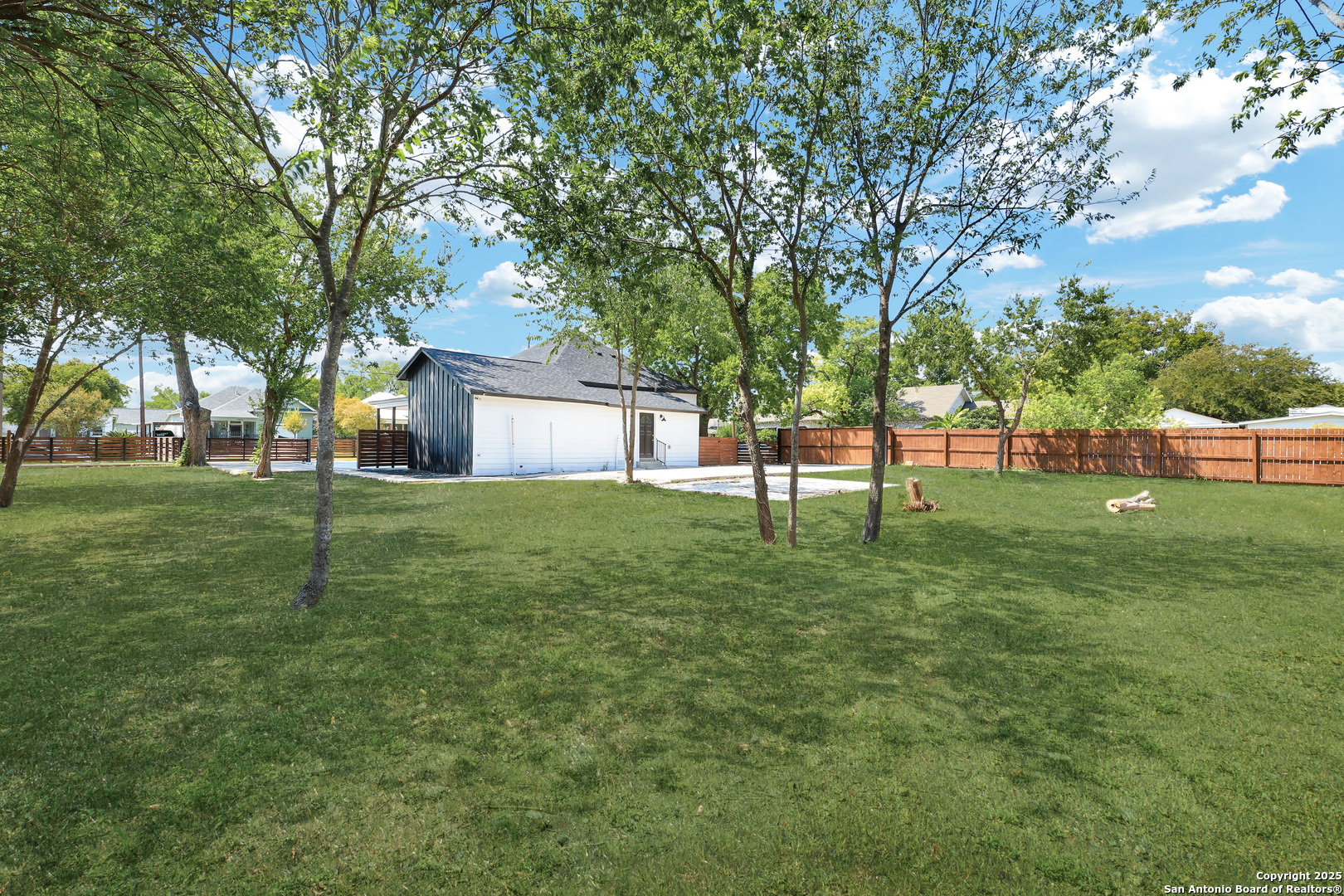 2425 Monterey Street San Antonio TX 78207