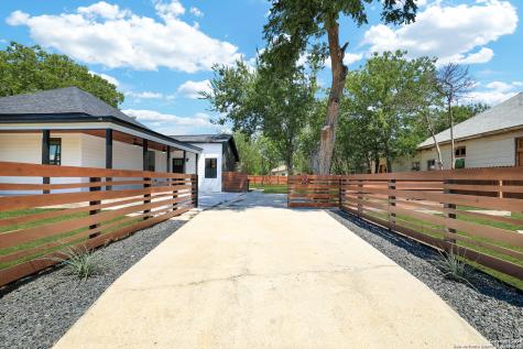 2425 Monterey Street San Antonio TX 78207