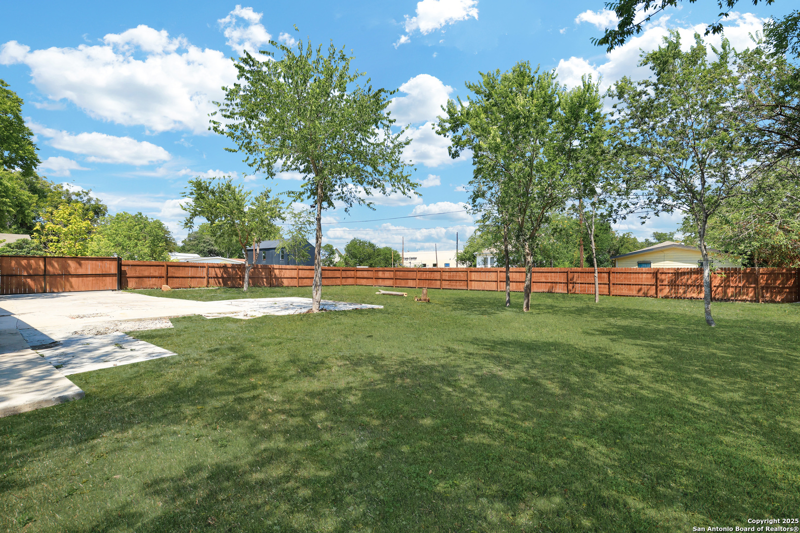 2425 Monterey Street San Antonio TX 78207