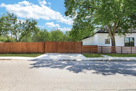2425 Monterey Street San Antonio TX 78207