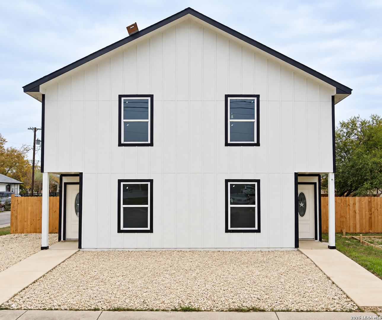 1402 W Hutchins Place San Antonio TX 78221