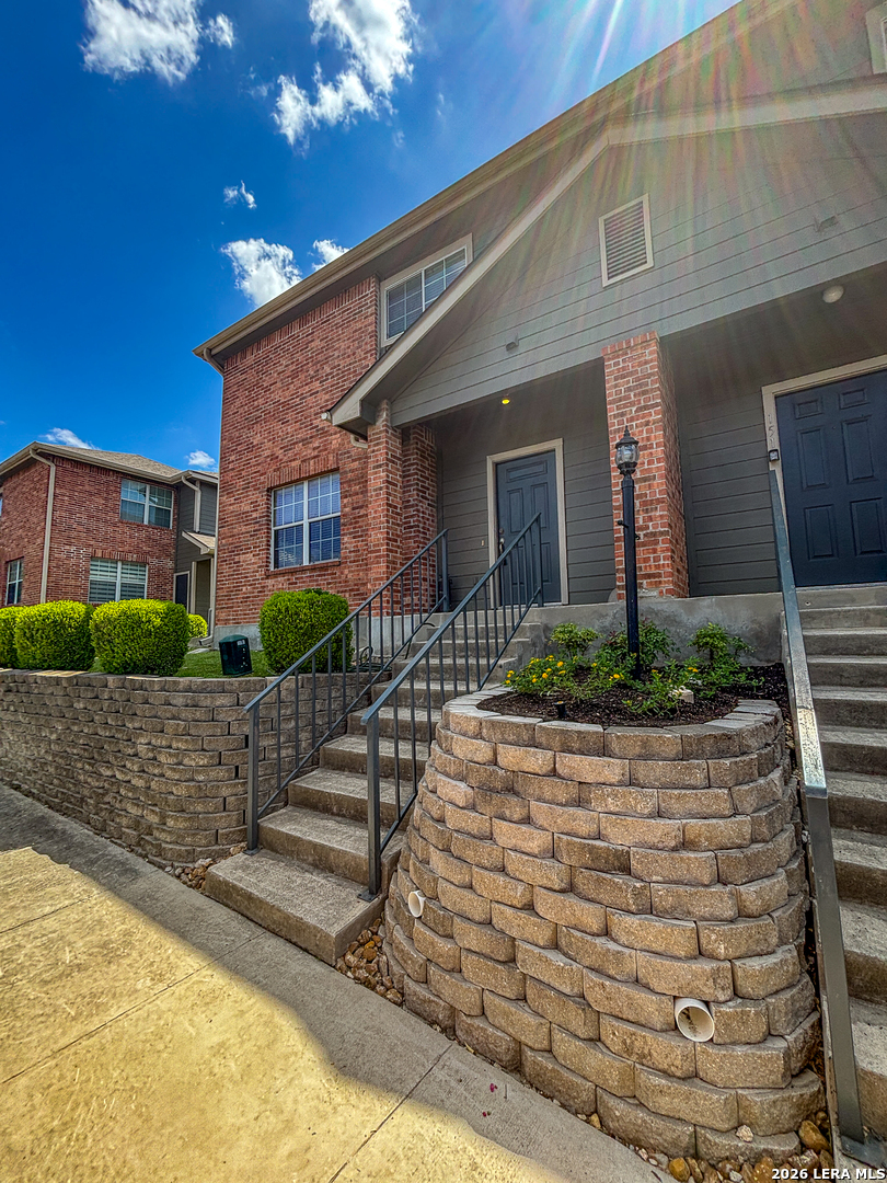 147 Chapel Hill Circle, San Antonio TX 78240
