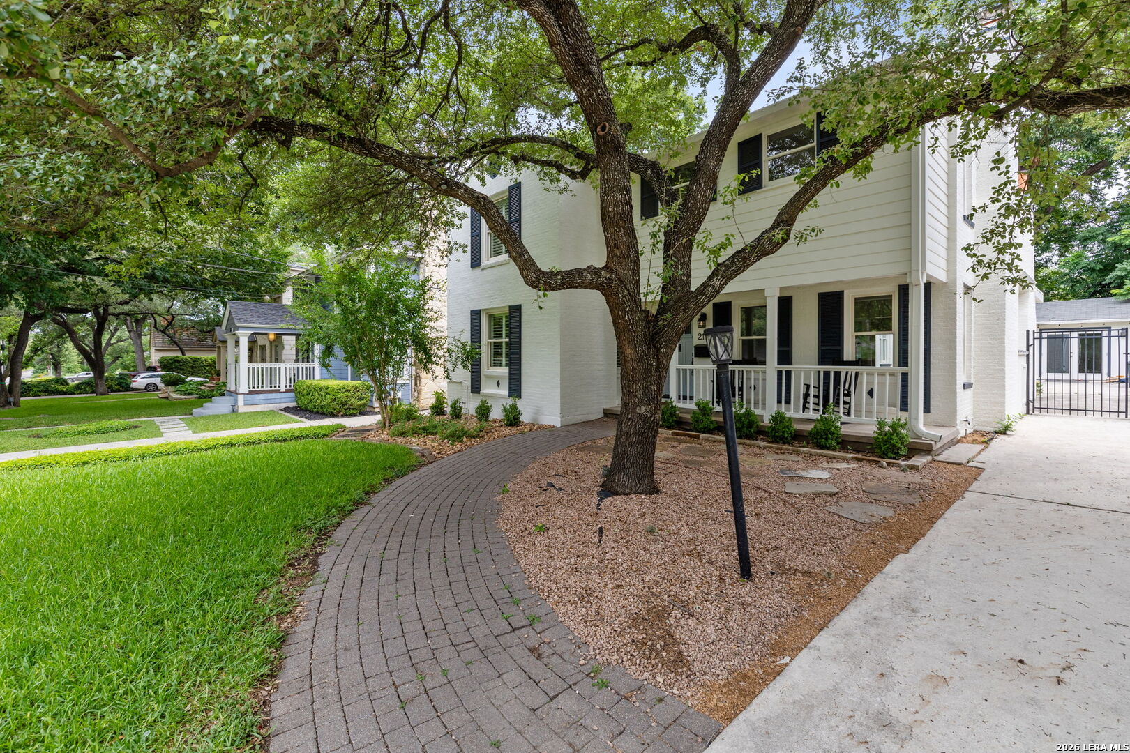 211 College Boulevard Alamo Heights TX 78209