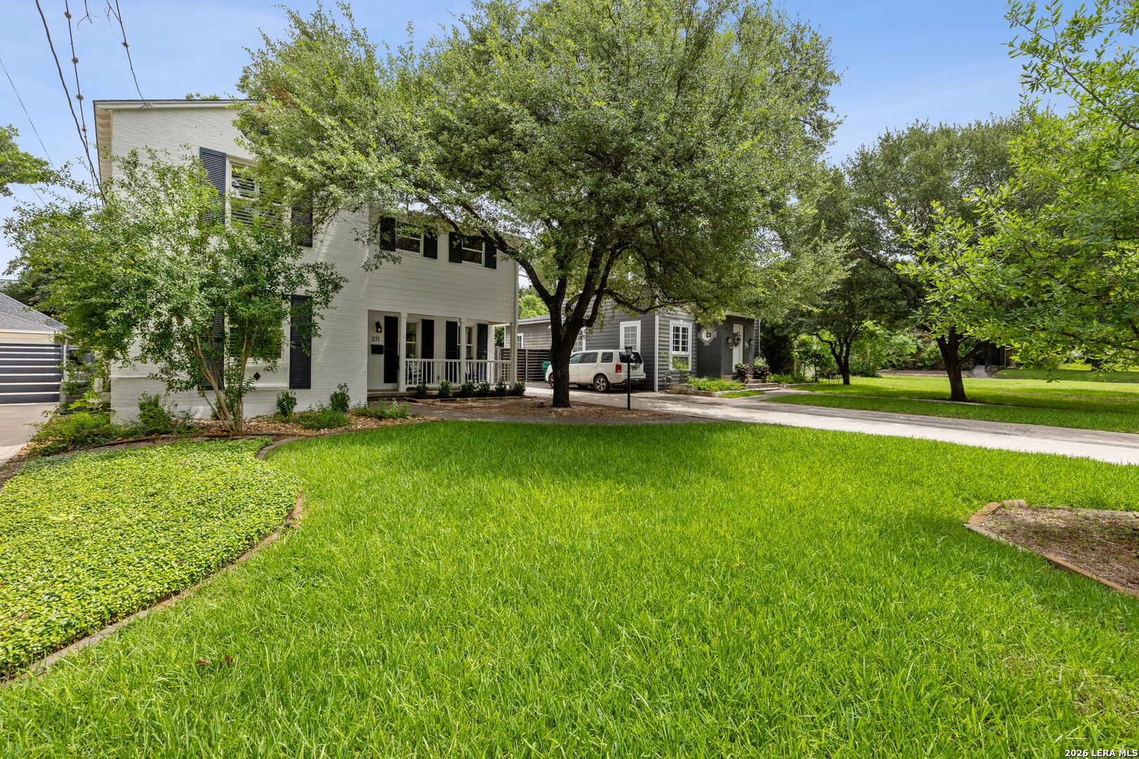 211 College Boulevard Alamo Heights TX 78209