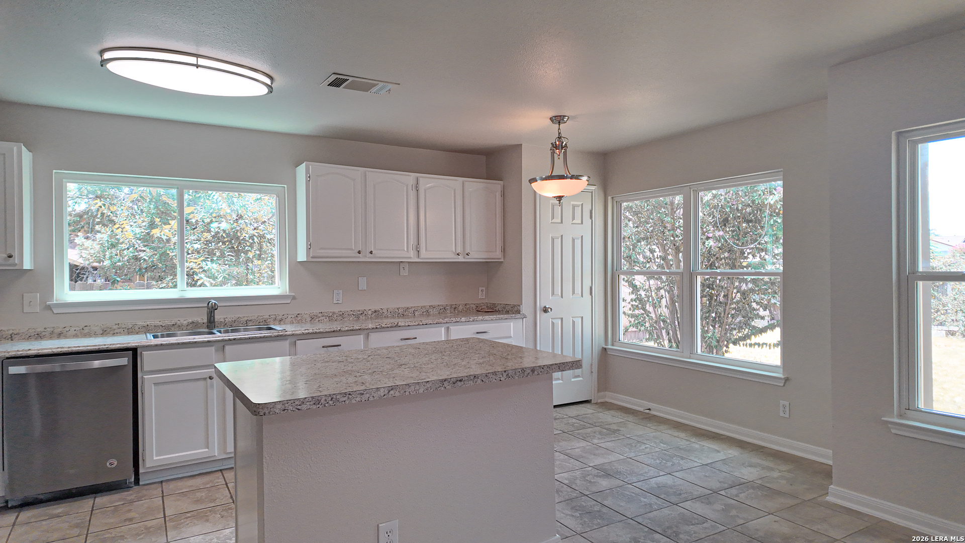 7103 Warrior Trail San Antonio TX 78244