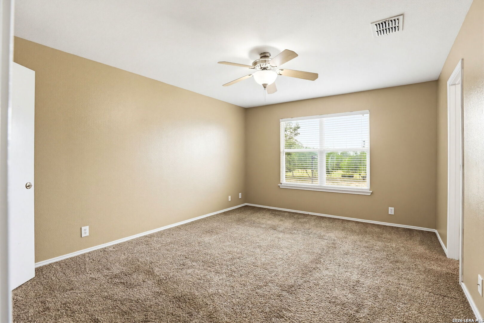 9139 Laguna Hills Selma TX 78154