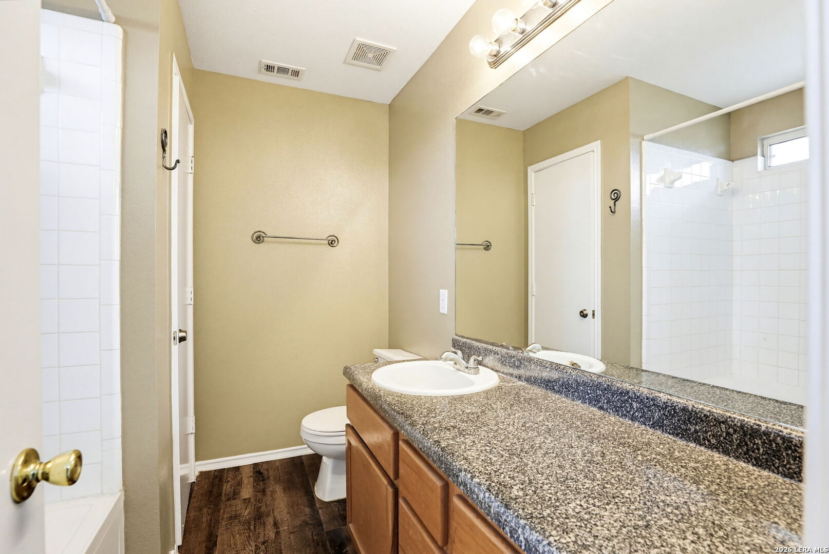 9139 Laguna Hills Selma TX 78154
