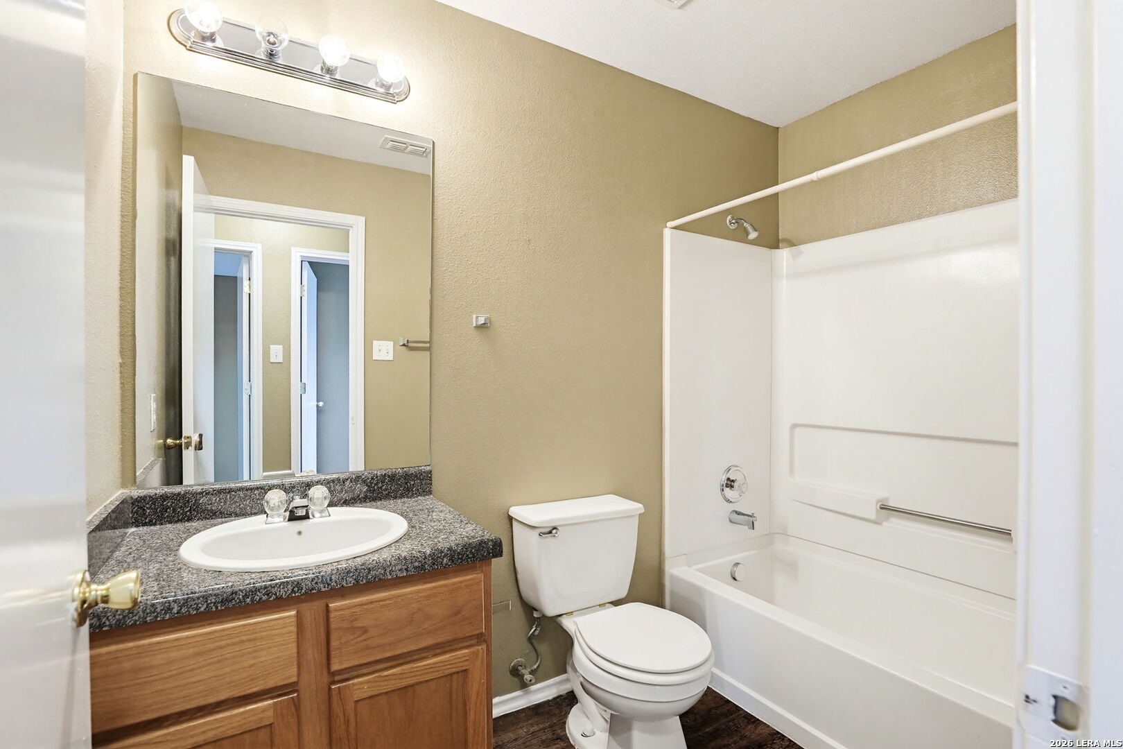 9139 Laguna Hills Selma TX 78154