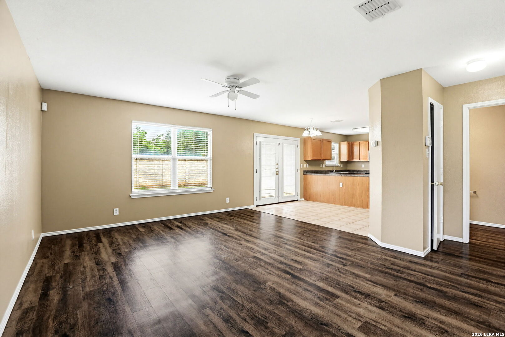 9139 Laguna Hills Selma TX 78154