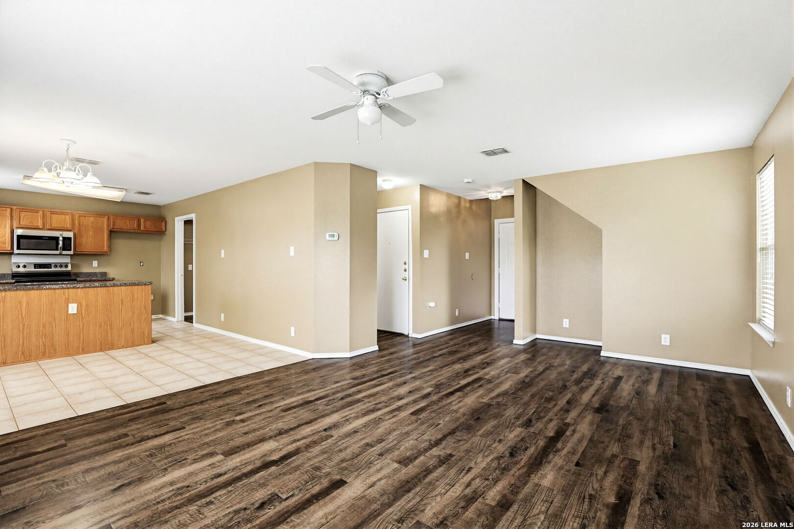 9139 Laguna Hills Selma TX 78154