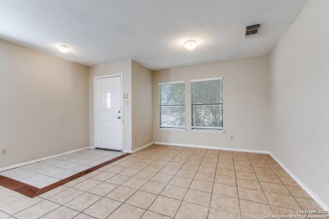 1210 Crossing Oaks San Antonio TX 78253
